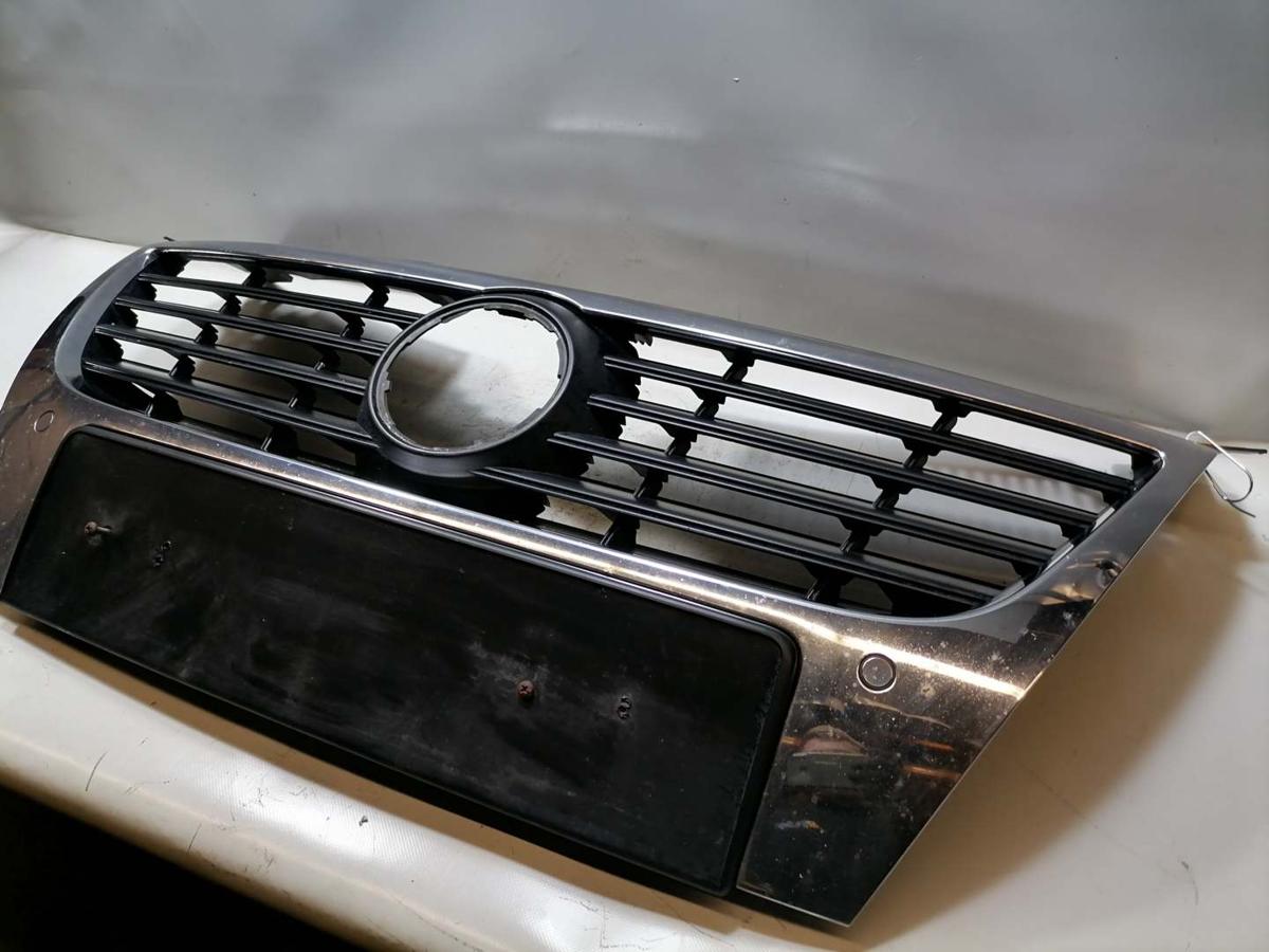 VW Passat 3C original K&uuml;hlergril f&uuml;r Fahrzeuge mit Parkhilfe PDC Bj.2009